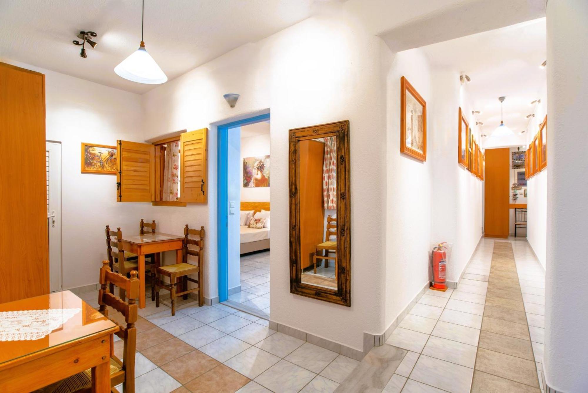 Kontaratos Studios & Apartments Páros Zewnętrze zdjęcie
