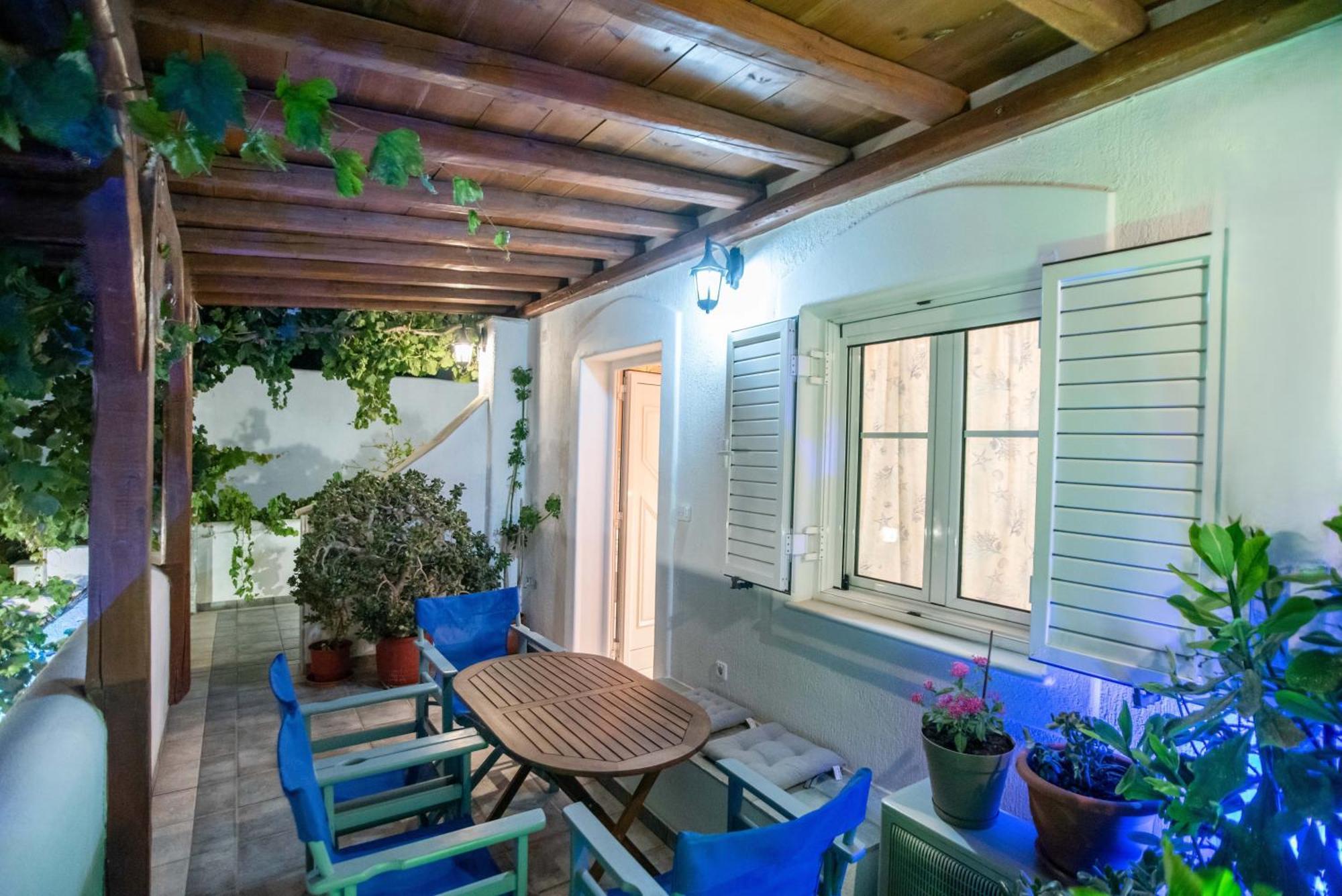 Kontaratos Studios & Apartments Páros Zewnętrze zdjęcie