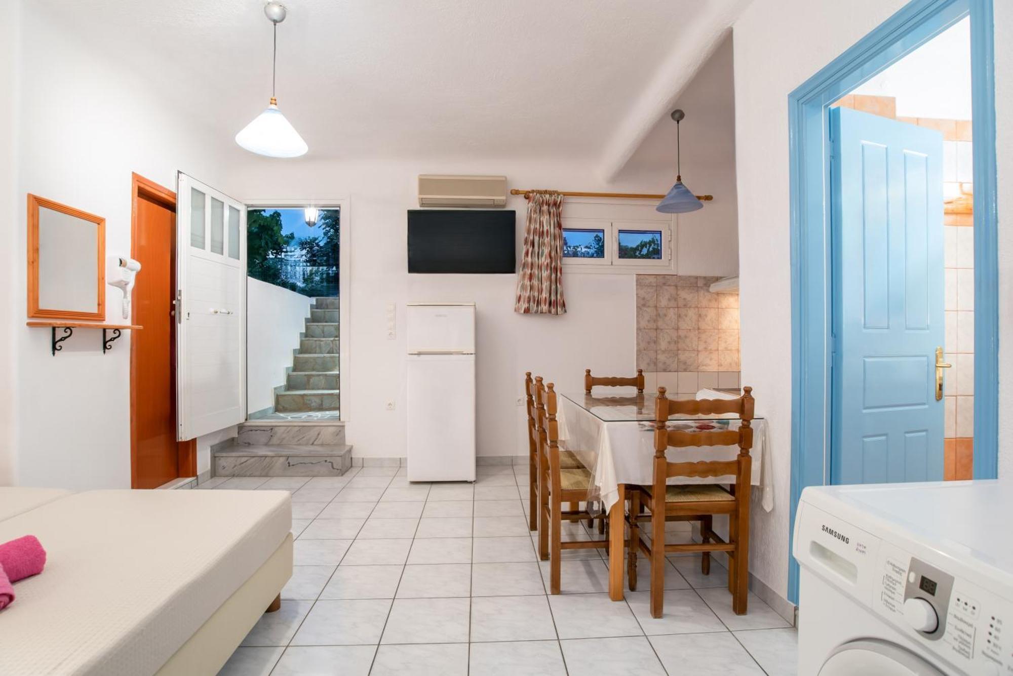 Kontaratos Studios & Apartments Páros Zewnętrze zdjęcie