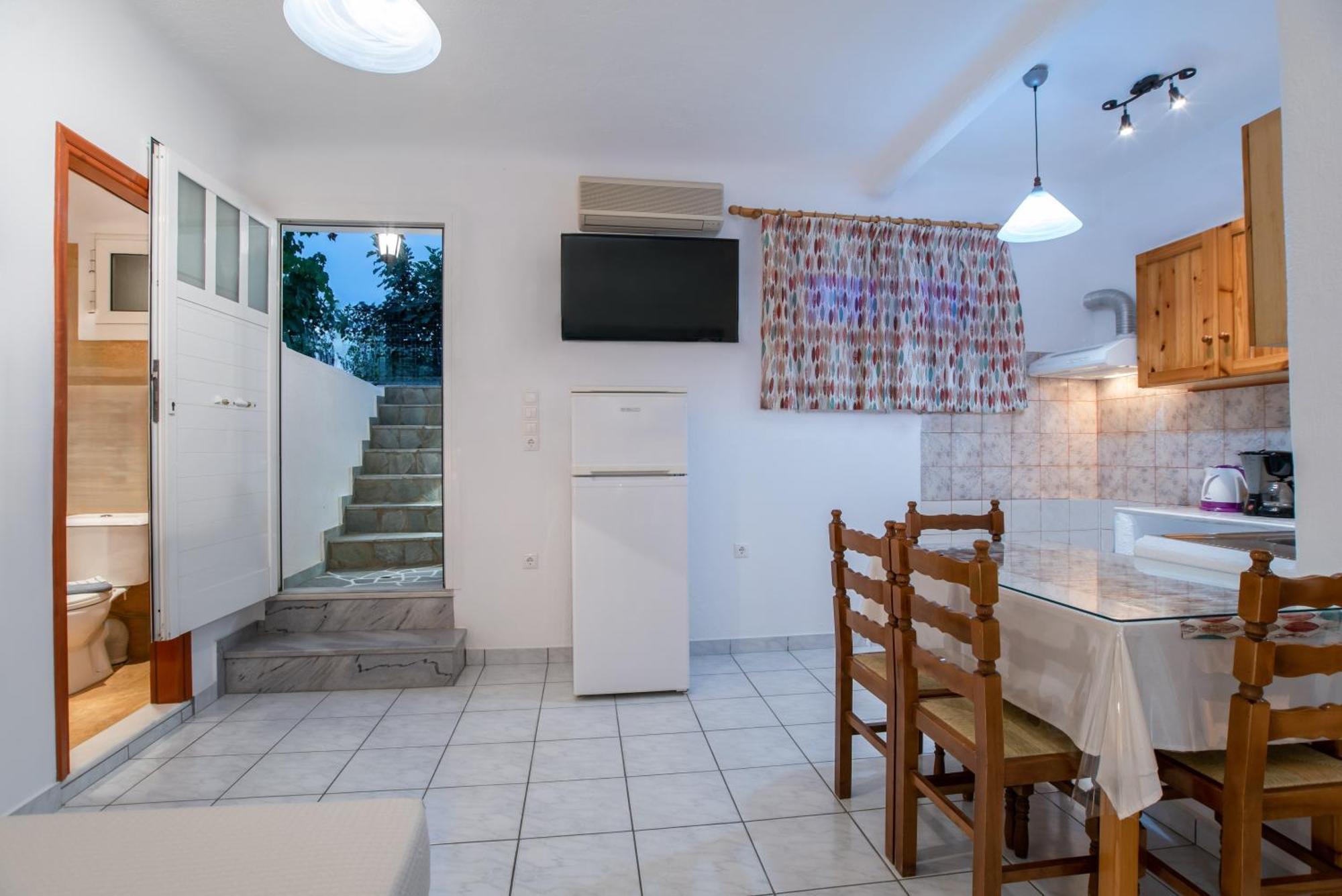 Kontaratos Studios & Apartments Páros Zewnętrze zdjęcie
